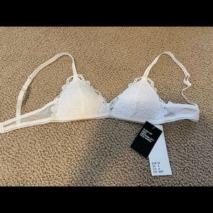 H&M wireless bra, size 4 (fits like an xs or small